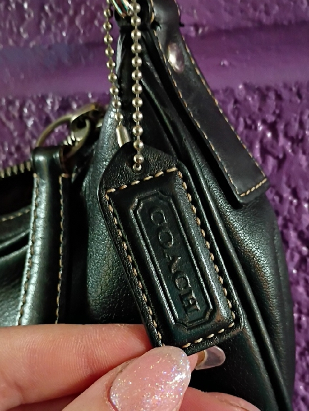Vintage Coach Soho Black Leather Shoulder Bag with Silver Hardware - Picture 2 of 5